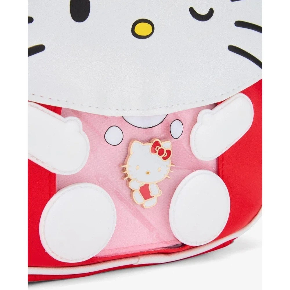 NWT Hello Kitty‎ Pin Collector Lunch Bag Plus Bonus Pin